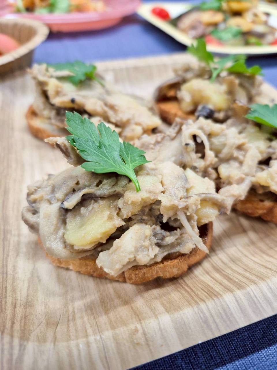 イタリアンポテトサラダのカナッペ（ICE）